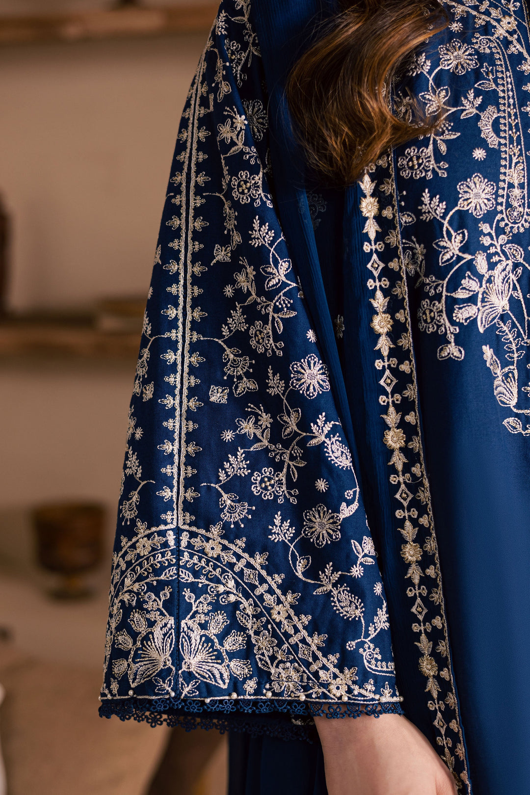 Elegant Blue Embroidered Khaddar 3-Piece Dress with Soft Pashmina Dupatta
