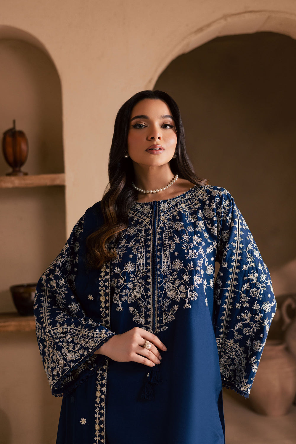 Elegant Blue Embroidered Khaddar 3-Piece Dress with Soft Pashmina Dupatta
