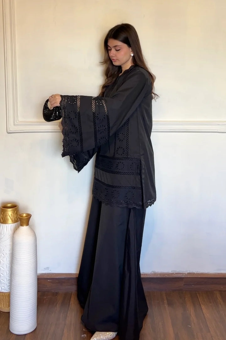 BLACK CHIKANKARI 2-PC SET