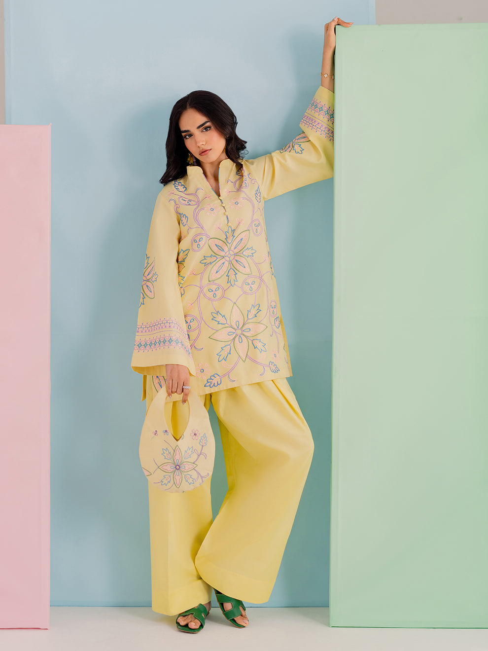 EMERIN - 2Pc Embroidered Set
